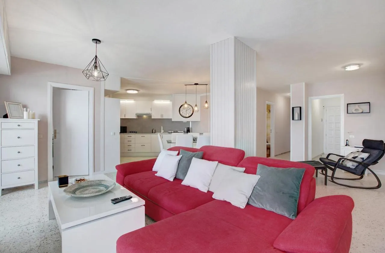 Apartamentos Tamara 타코론테 아파트